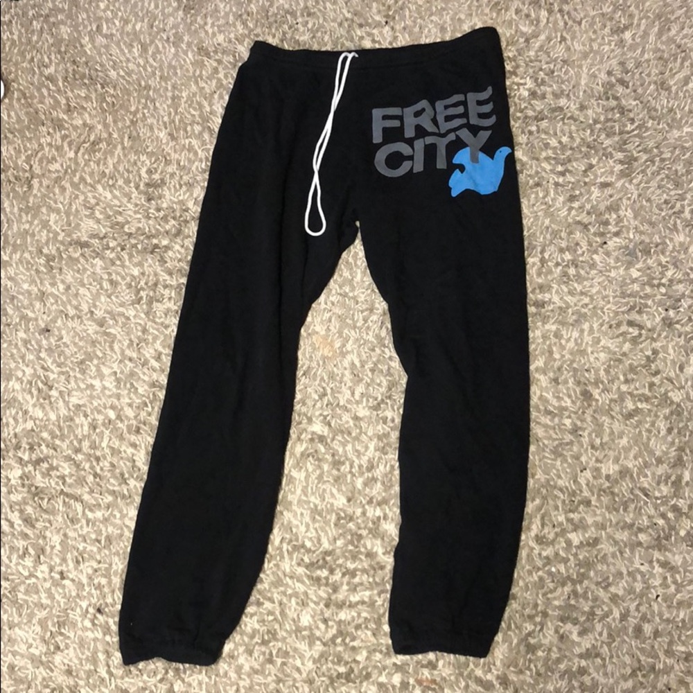 Free city sweatpants